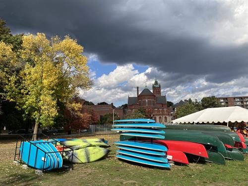 Gallery Image SUPs_and_canoes.jpg
