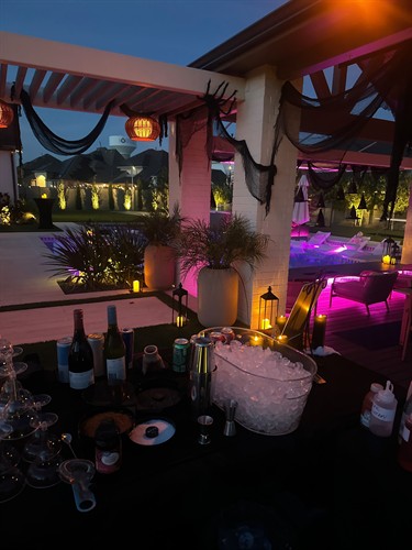 Gallery Image Private_Party_-_Halloween_Flores.jpeg