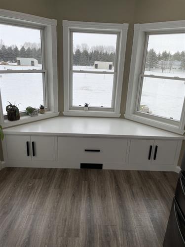 Gallery Image Bench_Lobo.jpg