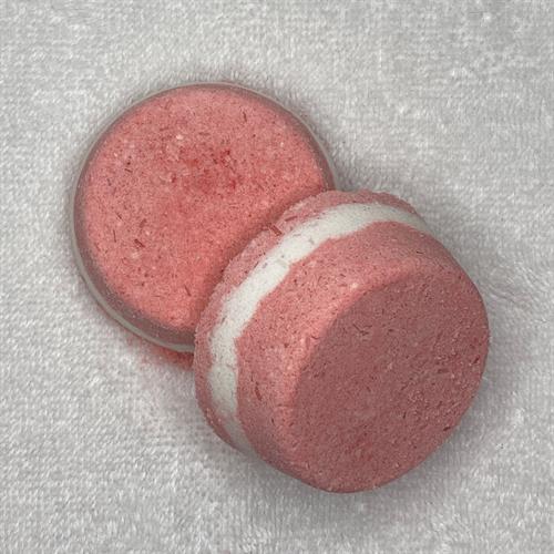 Gallery Image Peppermint_Bath_Bomb.jpg