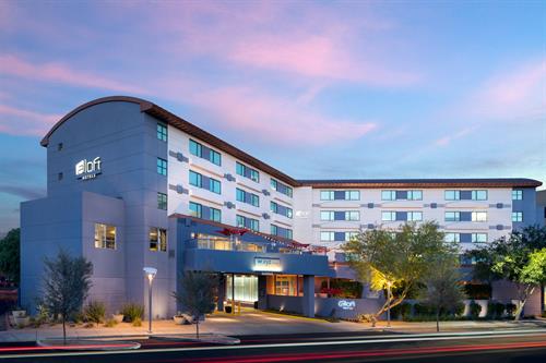 Gallery Image Aloft_Scottsdale_Dusk_Exterior.jpg