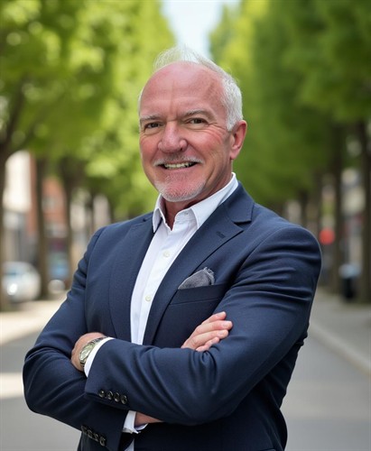 Gallery Image Headshot.jpeg