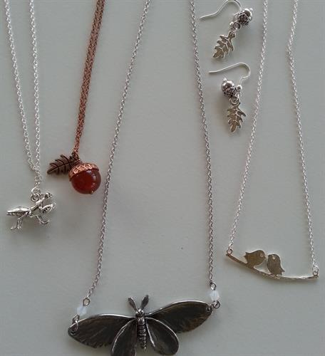Gallery Image jewelry0.jpg Gallery Image jewelry0.jpg