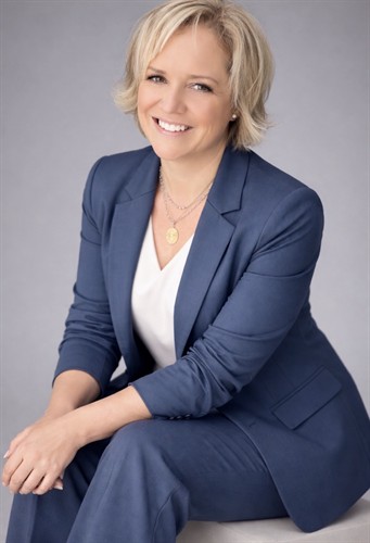 Dr. Elizabeth Bayer, Owner