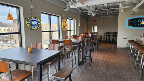 Gallery Image inside_bar.jpg