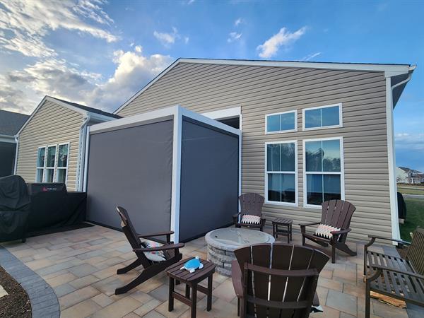 Optional Motorized Windscreens and Firepit Optional Motorized Windscreens and Firepit