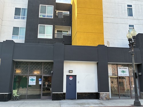 Conveniently located in Downtown Santa Ana, between Subway and the Bubble Up dog spa