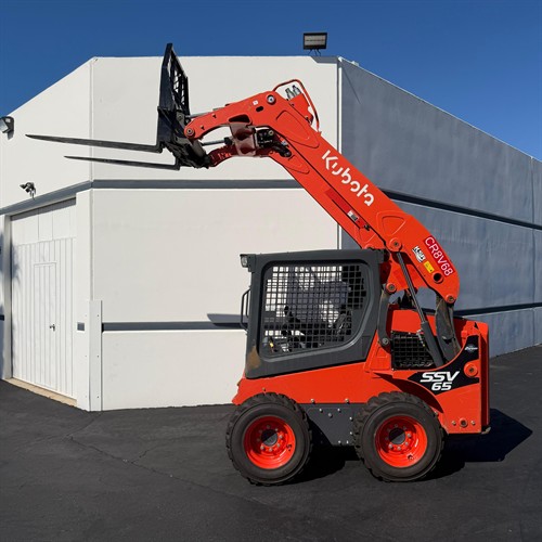 2023 Kubota SSV65 Full-size Skid Steer