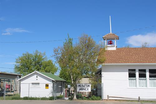 Gallery Image Schoolhouse.jpg