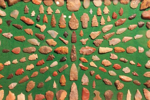 Gallery Image arrowheads.jpg