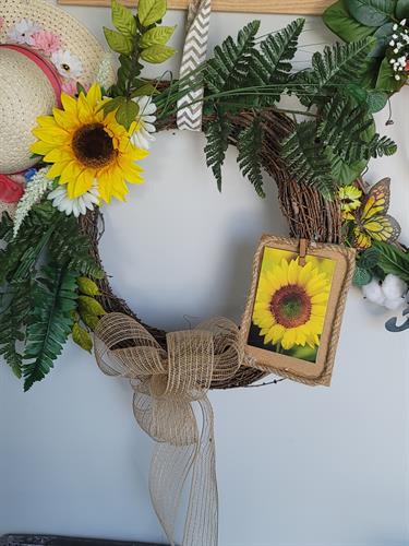 Wreath (sunflower pic) 