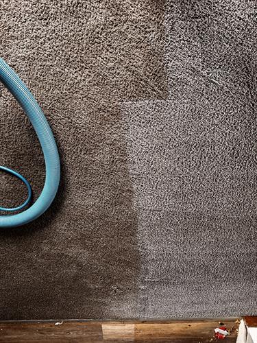 The before and after from an evenly soiled carpet.