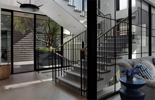 Gallery Image Hallway.png