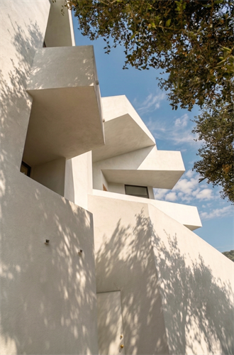 Gallery Image BO_Ext_View_3.png