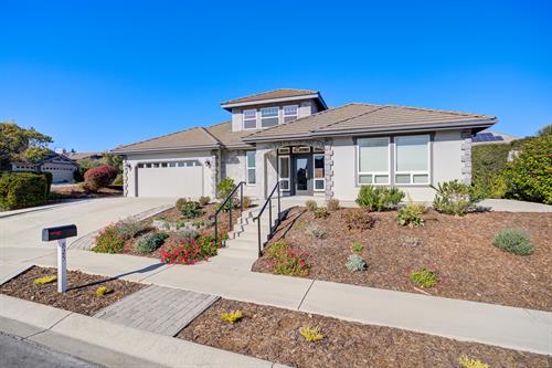 Gallery Image 825_NODDY_CT_ARROYO_GRANDE-3.jpg Gallery Image 825_NODDY_CT_ARROYO_GRANDE-3.jpg
