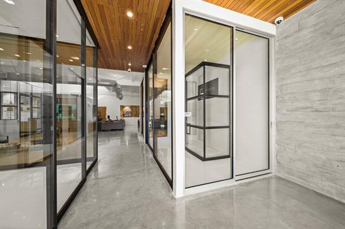 Gallery Image 21300_Hart_St_LA360VR-6.jpg