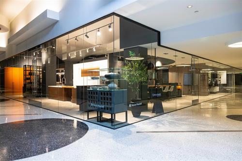 Renzo Rastelli Los Angeles Showroom