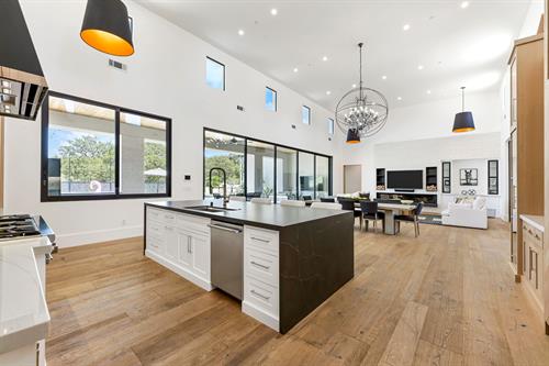 Gallery Image July-19-2022_2893_Capetanios_Drive-65_web.jpg