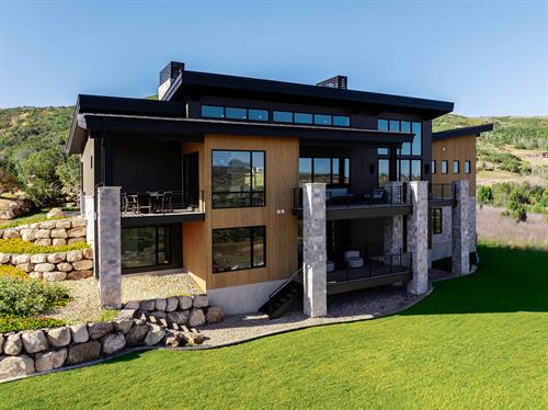 Gallery Image ParadeOfHomeRetouch-33.jpg