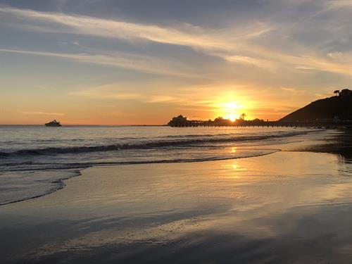 Golden hour over Malibu Pier viewed from Carbon Beach — home to 4 Malibu Real Estate. Golden hour over Malibu Pier viewed from Carbon Beach — home to 4 Malibu Real Estate.