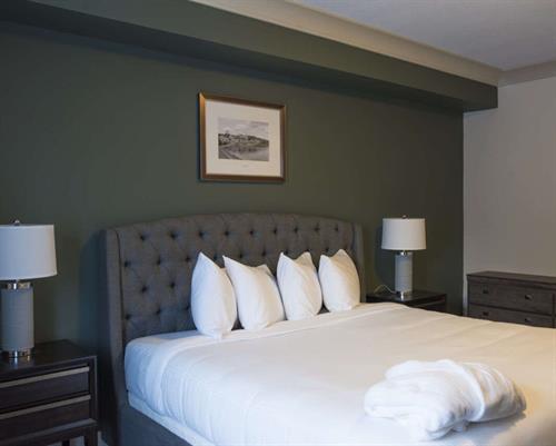 King Bed King Bed