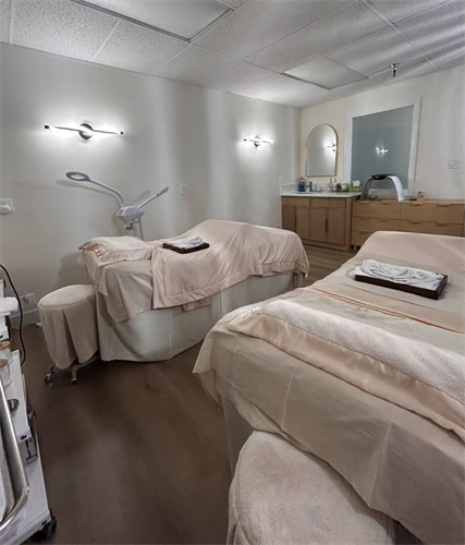 Facial Room