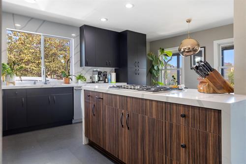 Modern Kitchen Remodel in Costa Mesa, CA