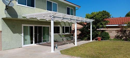 Gallery Image traditional_Patio_Cover.jpg