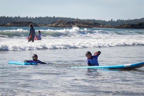 Good vibes in a surf lesson with coastal Shred Academy