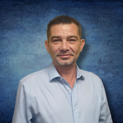 Derek Hutchings