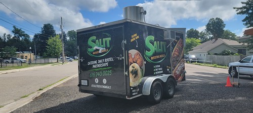 Gallery Image Salit_food_trailer_4.jpg