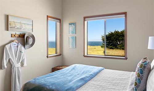 Guest bedroom 1