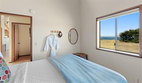 Guest bedroom 2