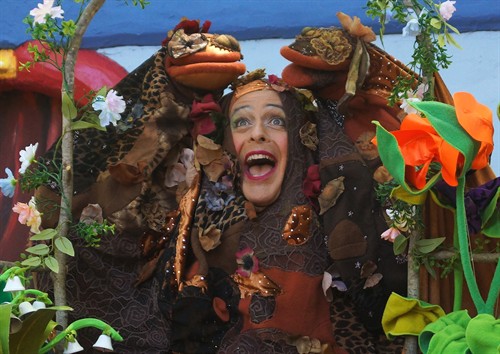 Gallery Image SRF_TOI25_-_Best_In_Show_4th_Honorable_Mention_-_Entertainment_-_Handyman_In_The_Compost_Heap_(Garden_Variety_Show)_-_Melinda_Kettler_2025.jpg