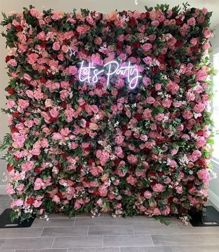 Pink and Red Flower Wall