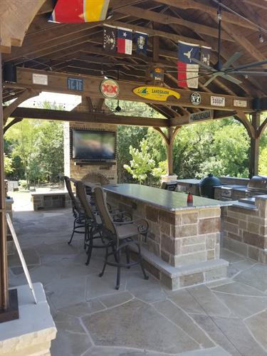 Outdoor kitchen and serving
