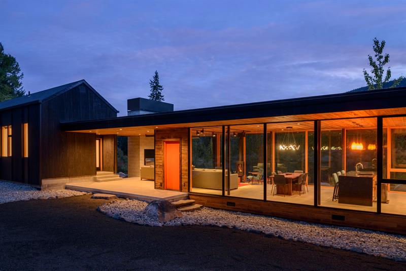 Split Cabin