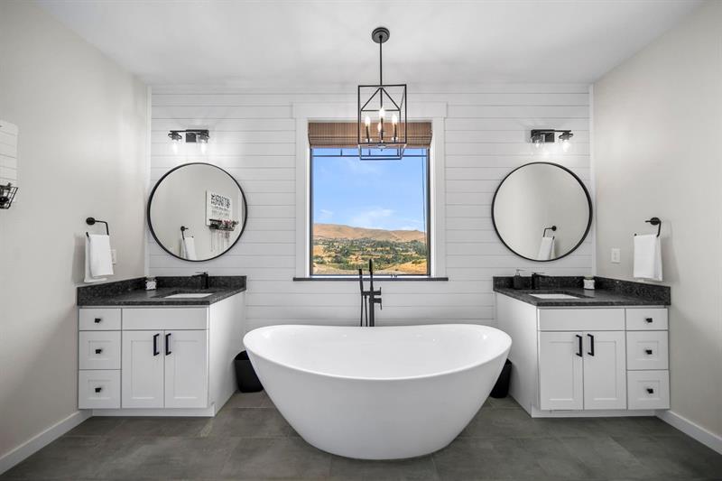 Soaker Tub