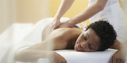 At LVNDR, we take a holistic approach to wellness, which includes Massage, Reiki, Sound Bathing and Relaxation Sessions.