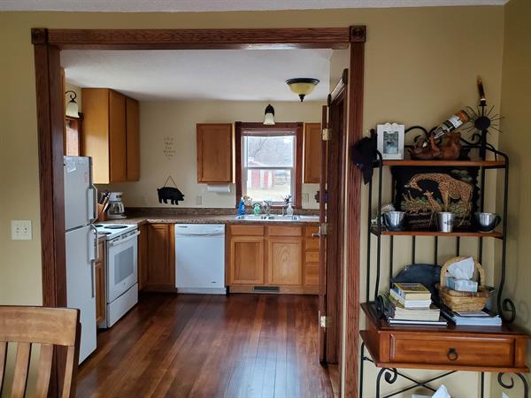 Dining room to Kitchen