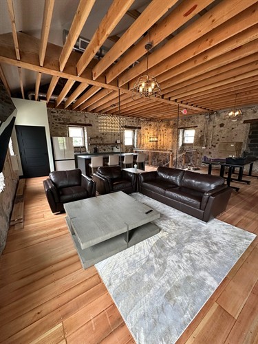 Gallery Image coworking_lounge.jpeg