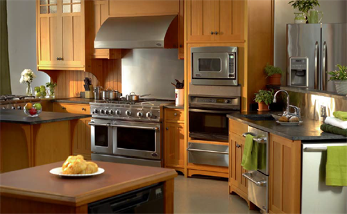Gallery Image Kitchen_Glamour_shot(2).png