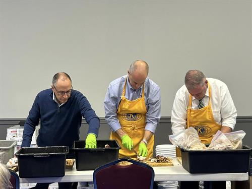 Even the elected officials got their hands dirty,with gloves on of course. Even the elected officials got their hands dirty,with gloves on of course.