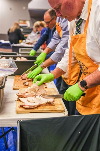 Carving the turkeys Carving the turkeys
