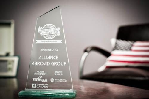 2016 Global Youth Travel Extraordinary Experience Award 