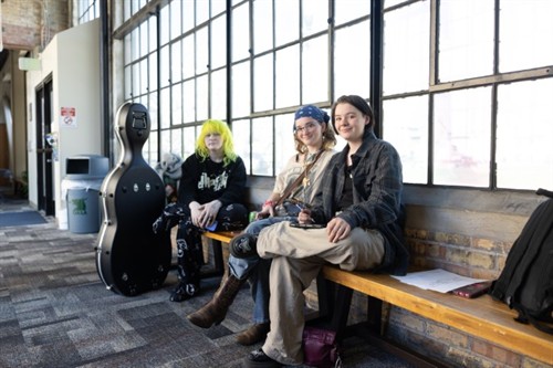 Gallery Image 9B8A137354.jpg