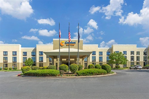 Comfort Suites Hotel Exterior