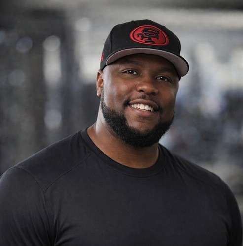 Chris has been training for 25 years. Love coaching football