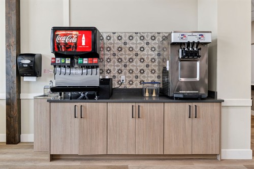 Gallery Image Sunflower_Ice_Cream_Machine.jpg
