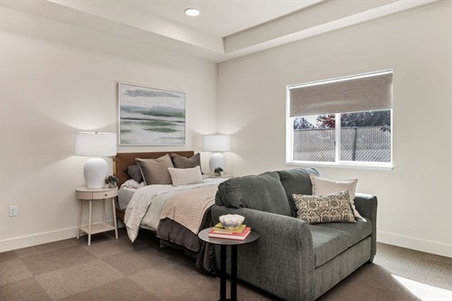 Gallery Image Sunflower_Model_Room_2.jpg